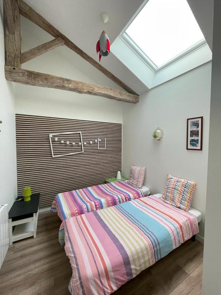 Gite De Charme - 3 Chambres, 5 Lits - De 4 A 7 Personnes Avanton Exterior foto