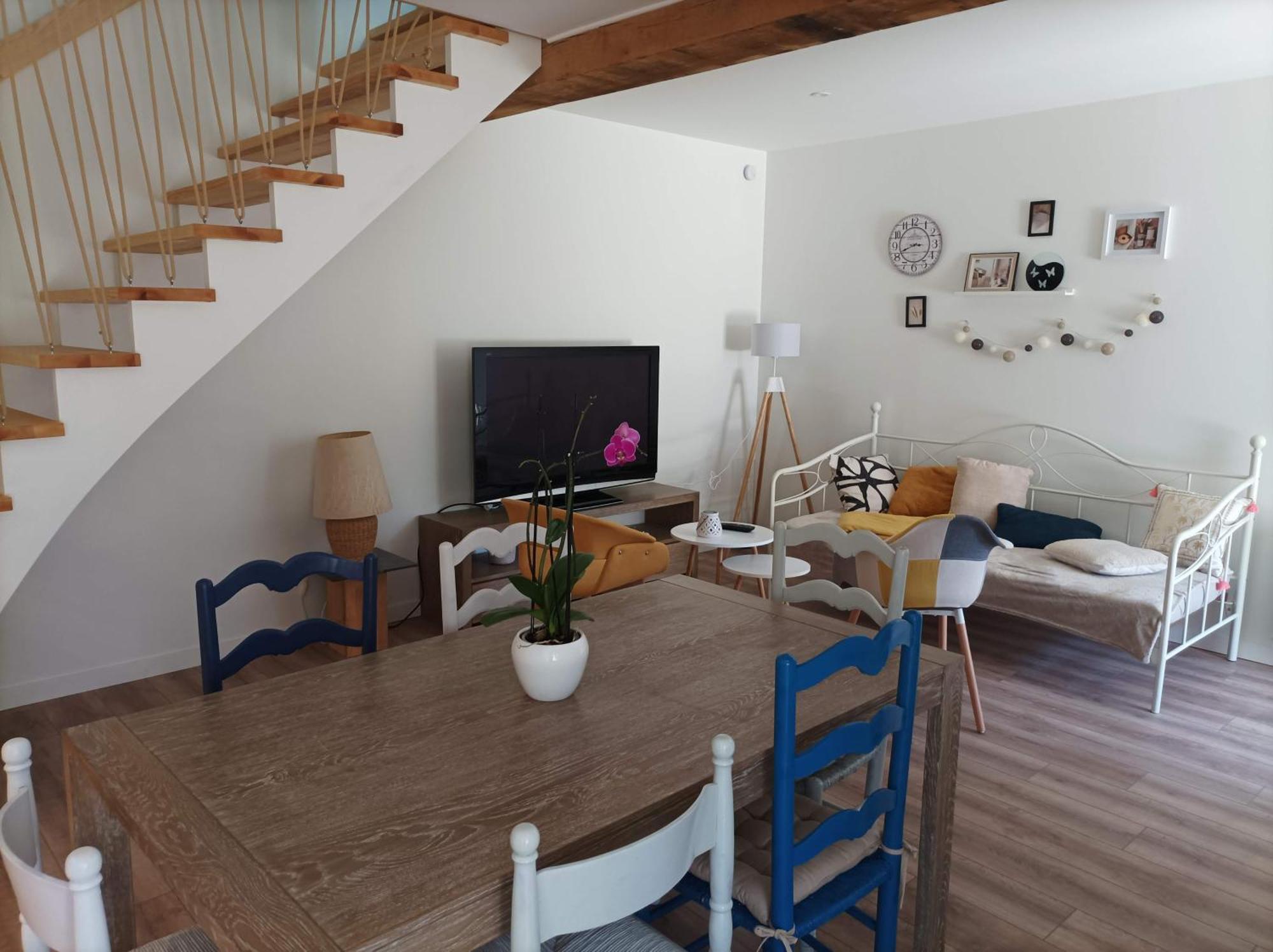 Gite De Charme - 3 Chambres, 5 Lits - De 4 A 7 Personnes Avanton Exterior foto
