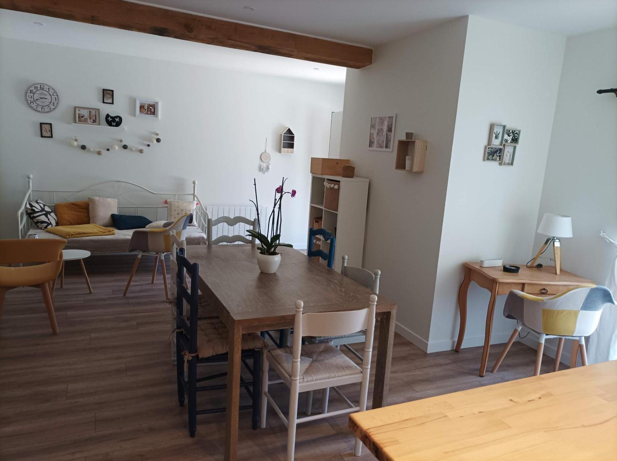 Gite De Charme - 3 Chambres, 5 Lits - De 4 A 7 Personnes Avanton Exterior foto
